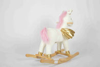 Единорог тряся лошади игрушек белого малыша деревянный для высокого места чучела шкафа